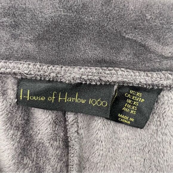 ๐ House of Harlow 1960 velvet pants with pockets. So comfy and soft ๐ค XS - Picture 3 of 4